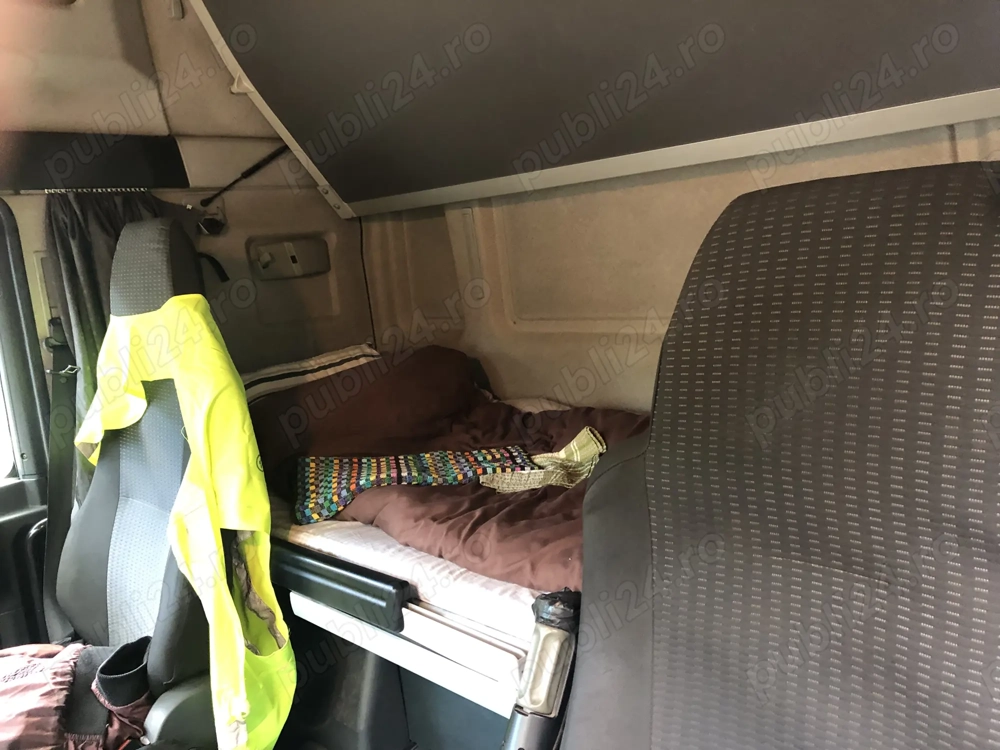 Vând schimb,camion 7,5 t