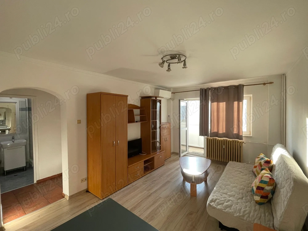 Stefan cel Mare- Parcul Circului, garsoniera, decomandata, 37 mp