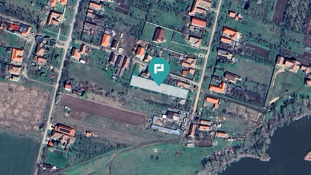 Teren intravilan de 1363 mp în Mândruloc