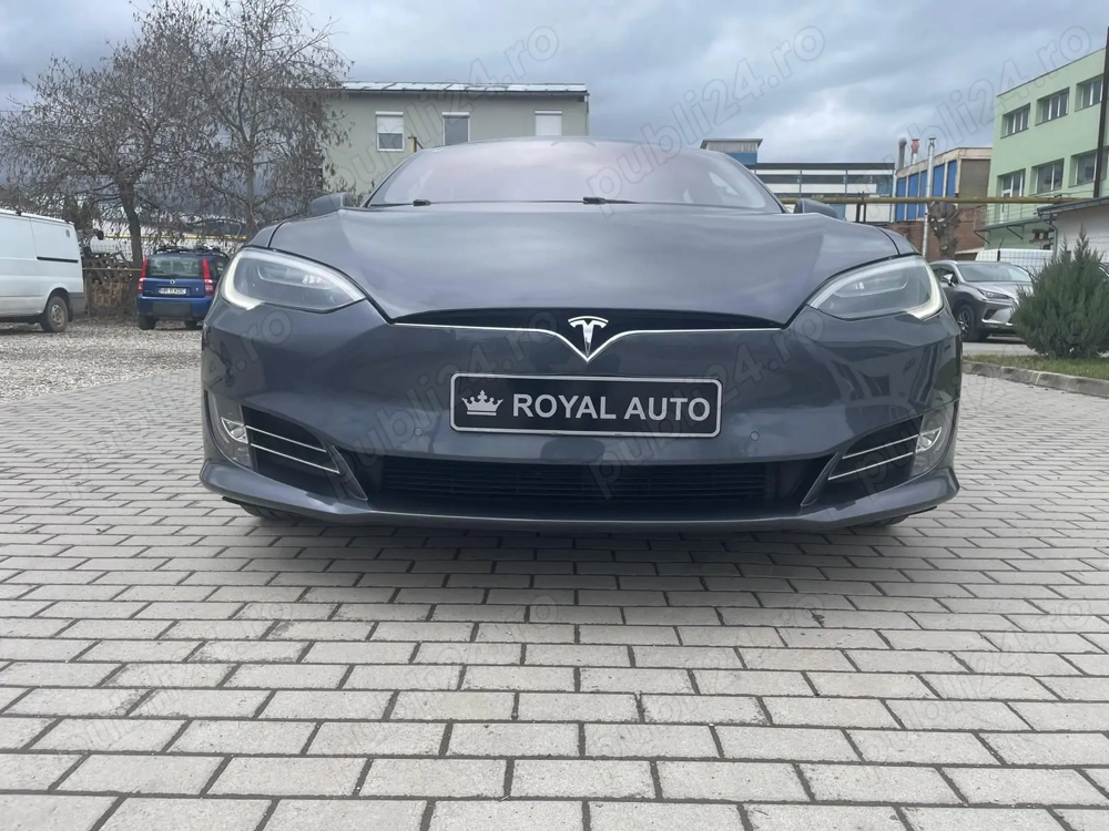Tesla model S 75d