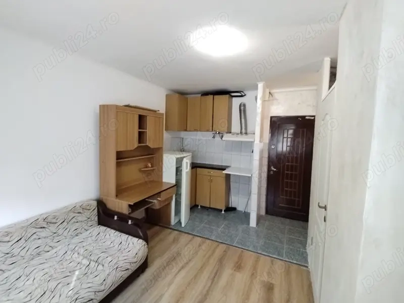 Camera camin, 17mp., et.3, cu cabina dus, Bularga intersectia Granit Center Camera camin, 17mp., et.3, cu cabina dus, Bularga intersectia Granit Center