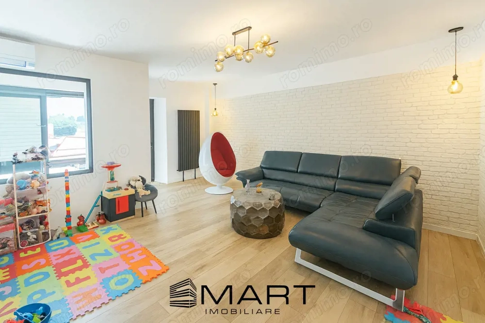 Apartament 4 camere în Centrul Civic, Brașov – 105 mp Apartament 4 camere în Centrul Civic, Brașov – 105 mp