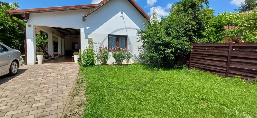 Casă Premium cu Piscină și Foișor