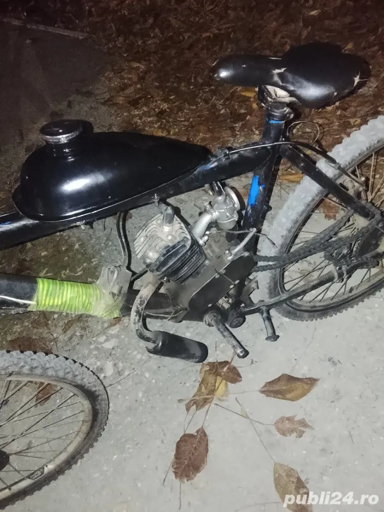 se vinde motor de bicicleta cu totu 
