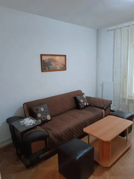 Apartament cu 4 camere langa complexul studentesc