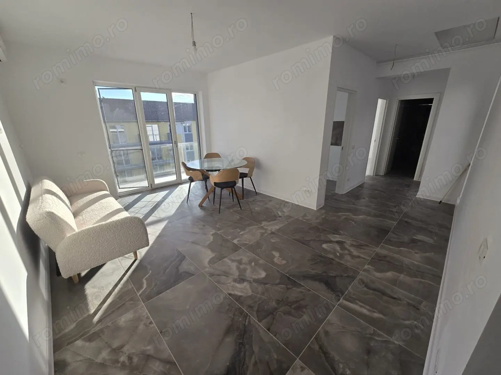 Aproape de Profi. Etaj intermediar. Terasa spatioasa