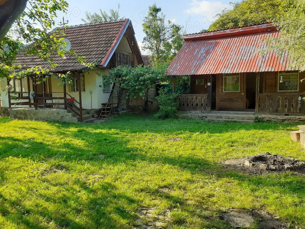 Cabana în Apuseni zona de deal 