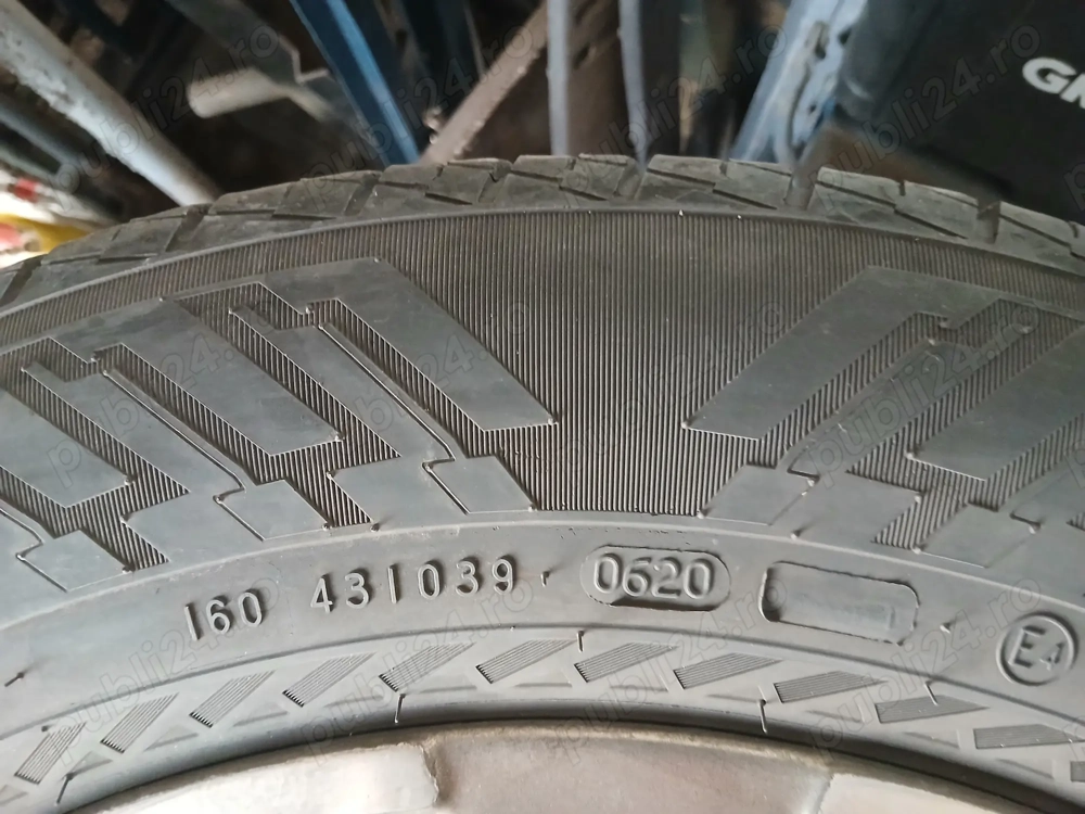 Vând Set 4 Anvelope Vară SUV 