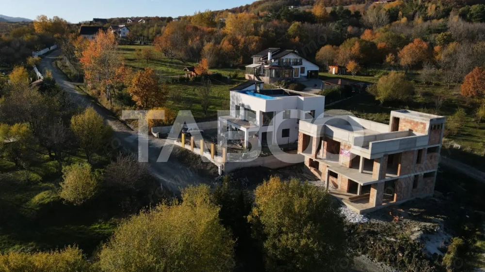 Vila premium Cisnadioara – panorama, piscina infinity, teren 485 mp