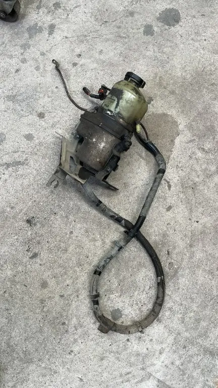 Pompa servo directie TRW, Opel Astra H 