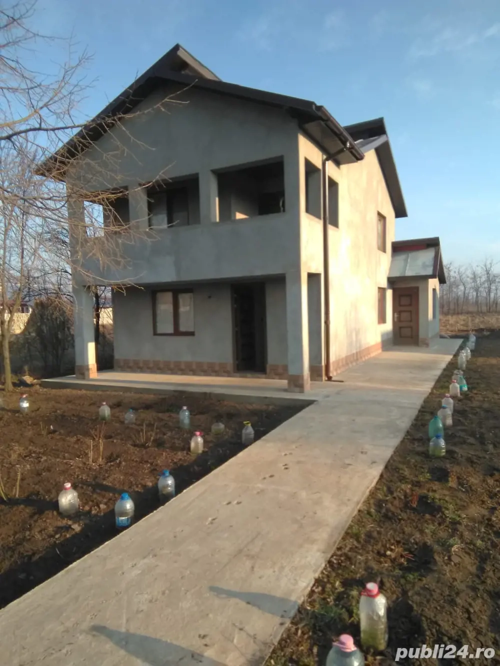 Vand casa in Luciu Vand casa in Luciu