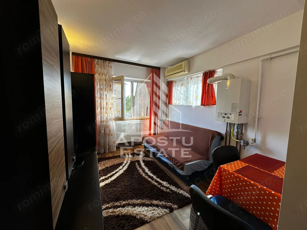 Apartament 2 camere, decomandat, centrala proprie,  zona UVT