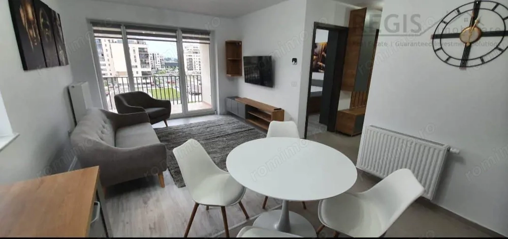 Apartament cu 2 camere, zona Coresi Kasper Apartament cu 2 camere, zona Coresi Kasper