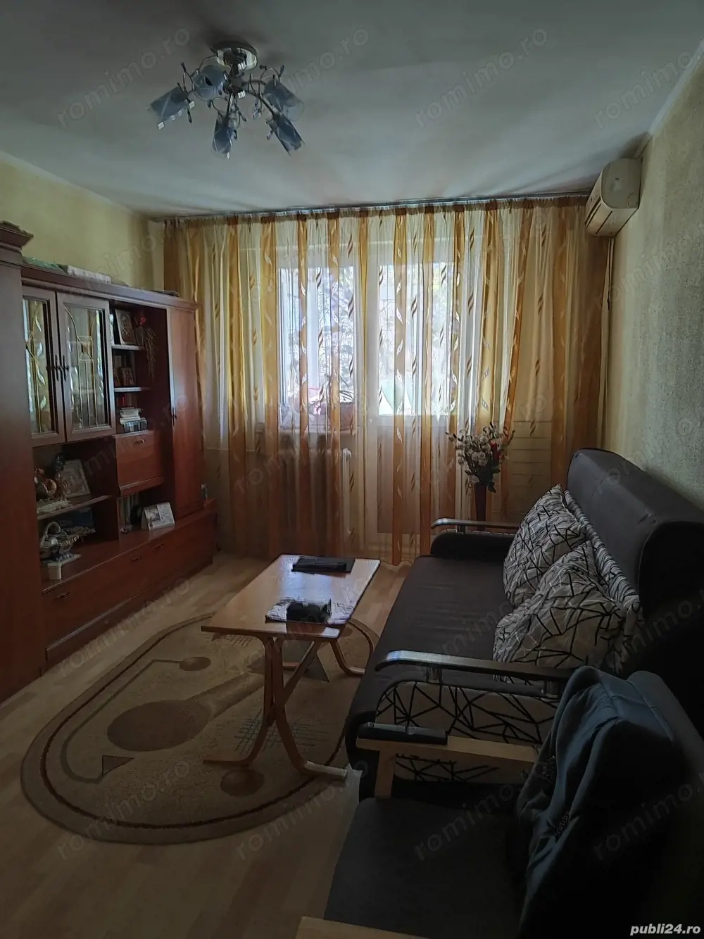 Vanzare apartament 2 camere Delfinului
