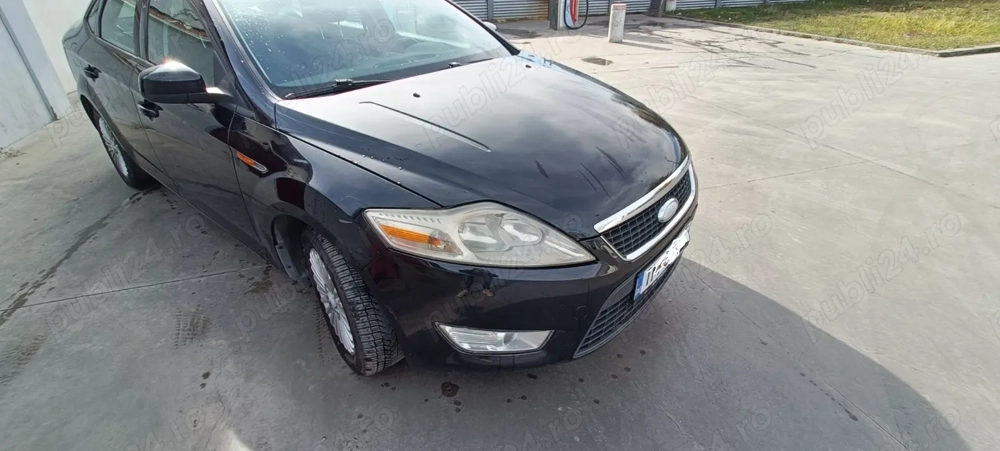 Vând ford mondeo