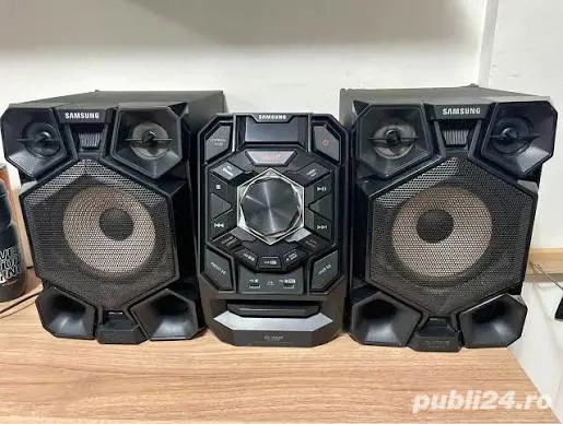 Combina Samsung MX J730