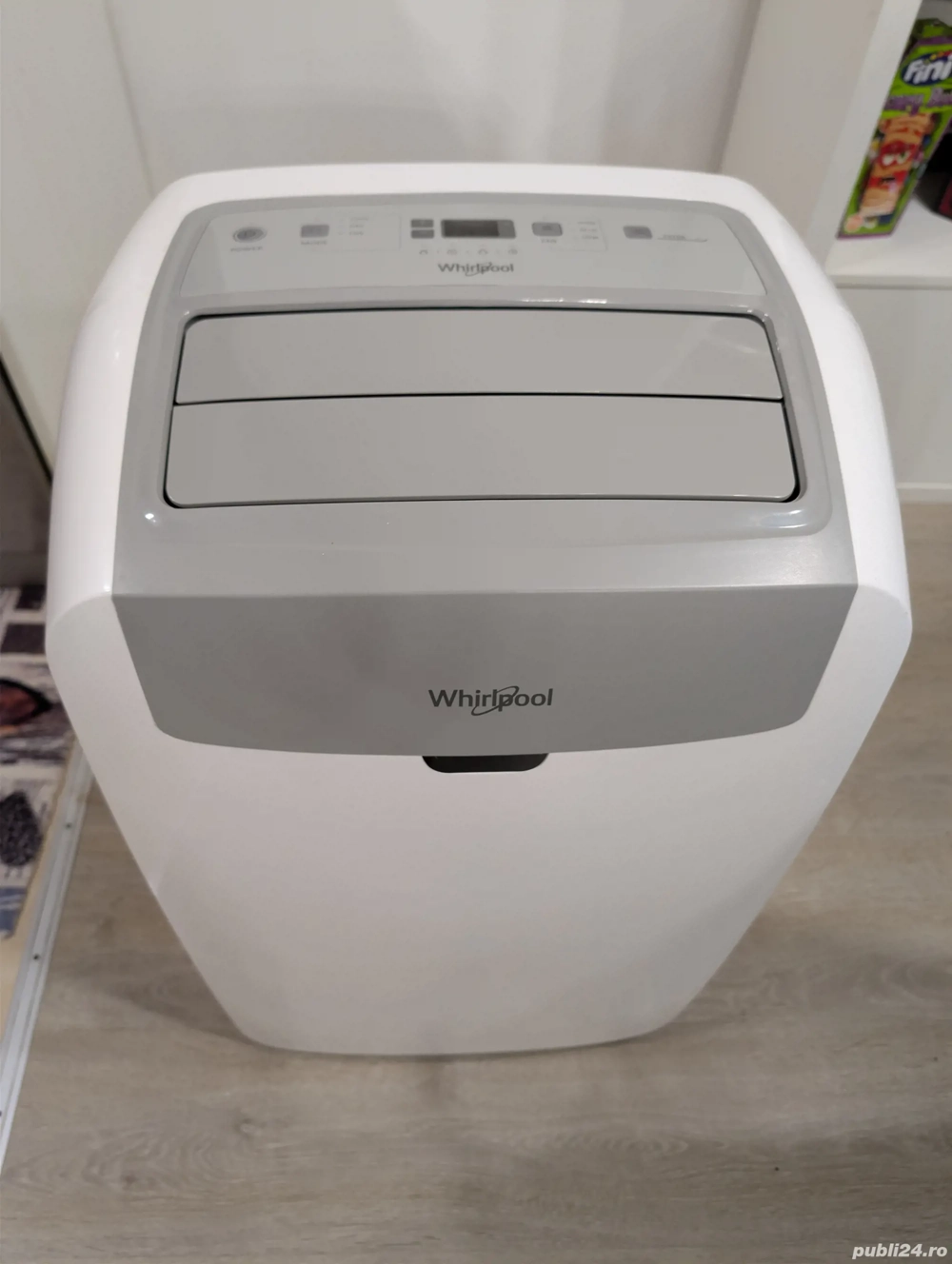 Vand aer conditionat portabil Whirlpool PACW12CO putere de 12000BTU