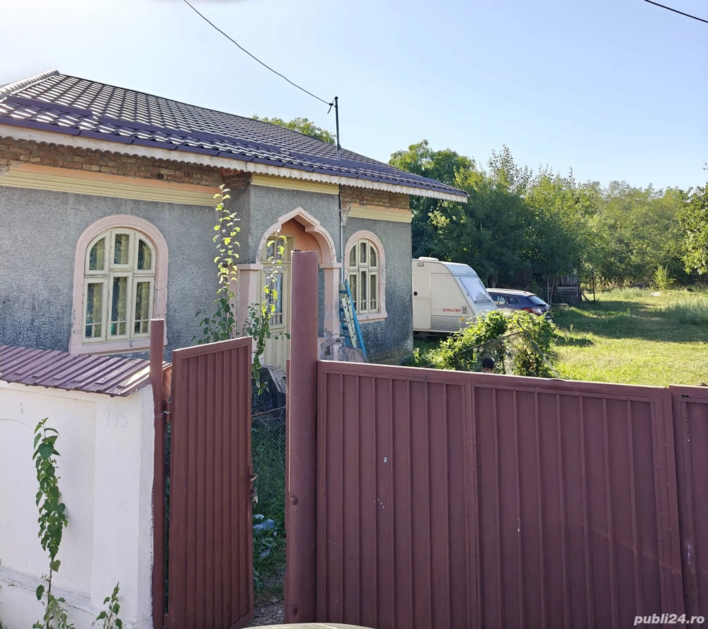 Casă în curs de renovare+ teren generos 