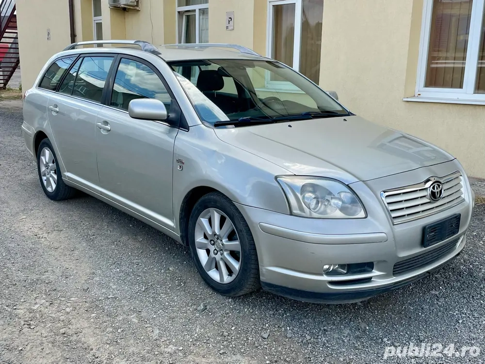 Vand sau Schimb Toyota Avensis 2.0 Diesel Euro 4 Recent Adusa klimatronic caramida lemn materiale 