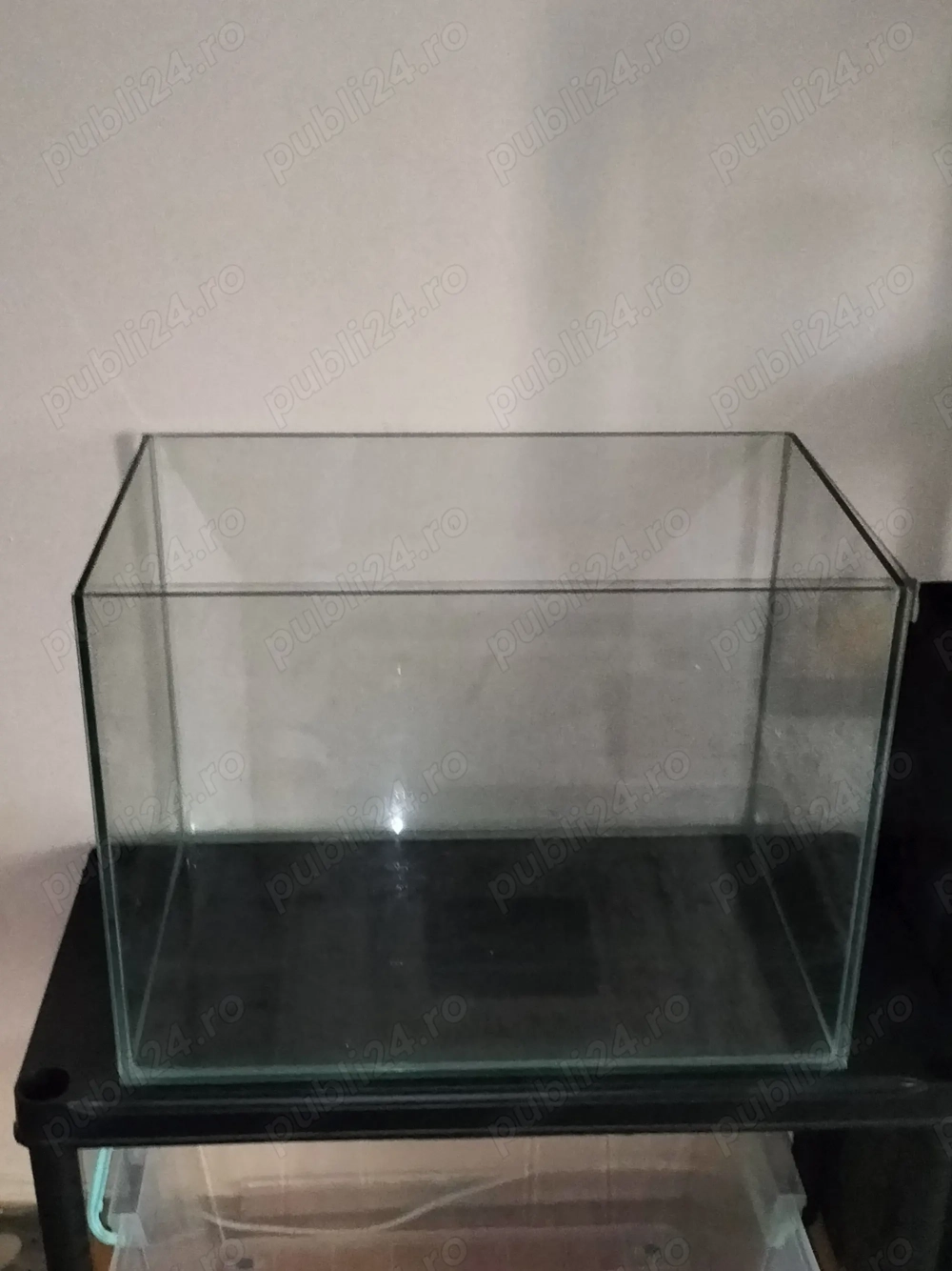 Acvariu 70 litri  Acvariu 70 litri
