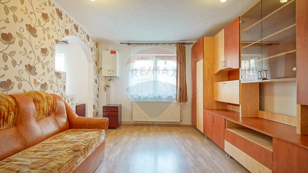 Apartament 2 camere renovat, central – Zona ISR, Râșnov