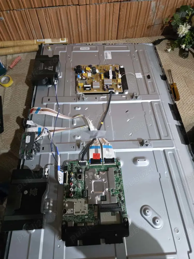Dezmembrez tv LG 43um7100