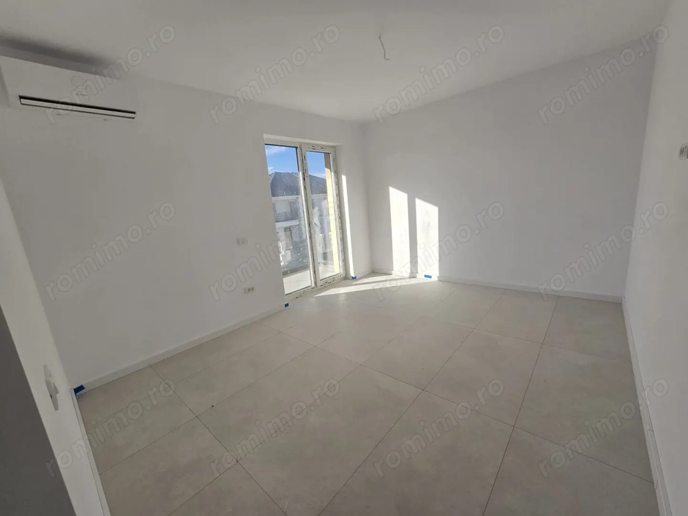 Gradina proprie. Decomandat. Langa ESO si Profi. Bucatarie INCHISA