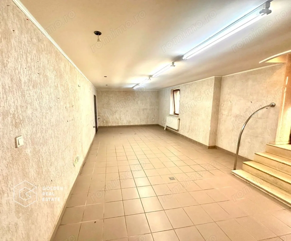 Spatiu comercial ultracentral, 3 camere, pretabil cabinet, salon infrumusetare