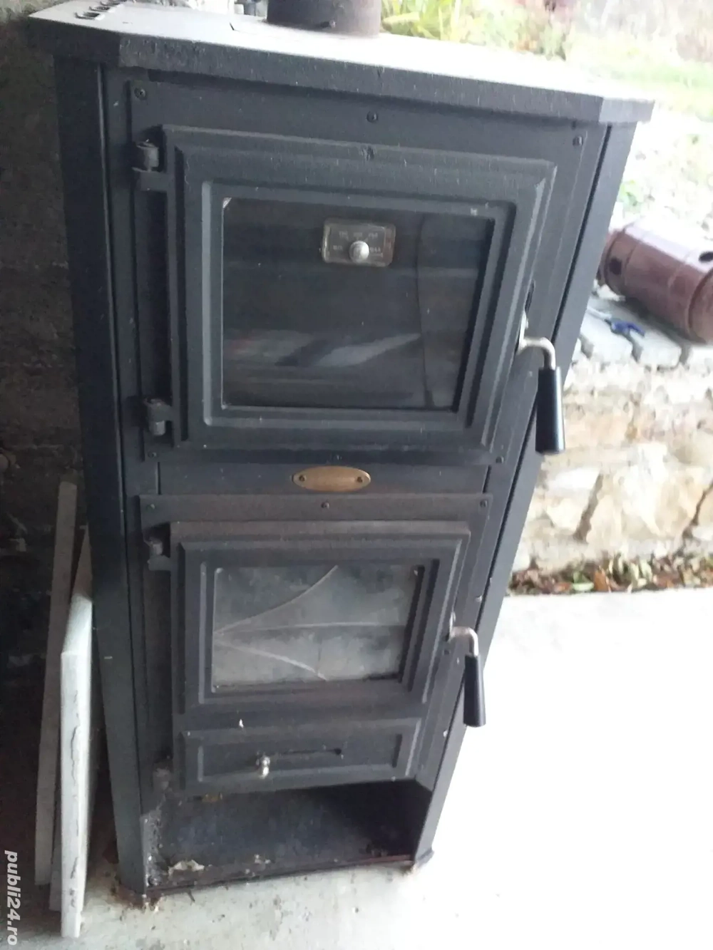 sobă-termo-șemineu ferroli