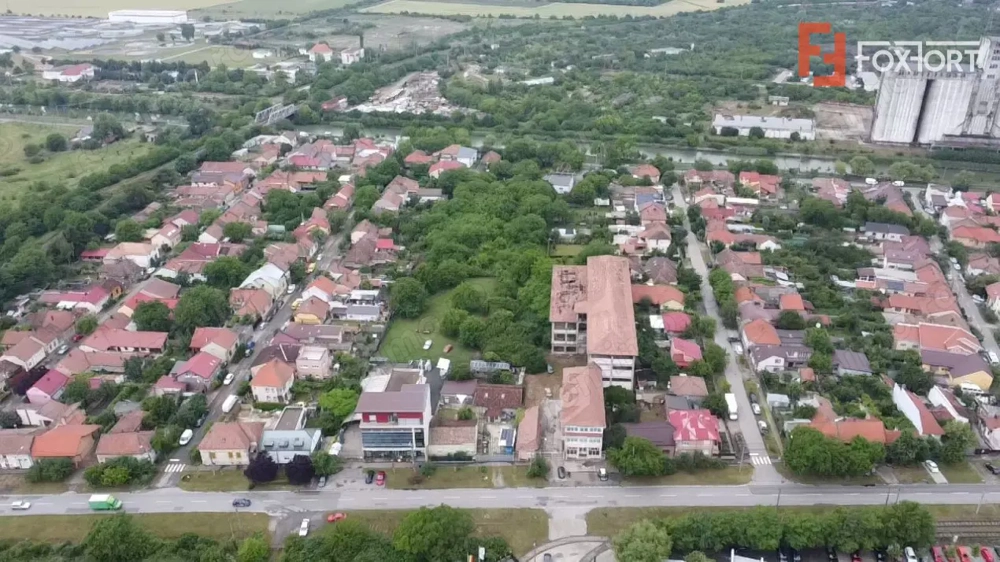 Cladire productie Parter + 3 niveluri, teren intravilan 9738 mp in Timisoara