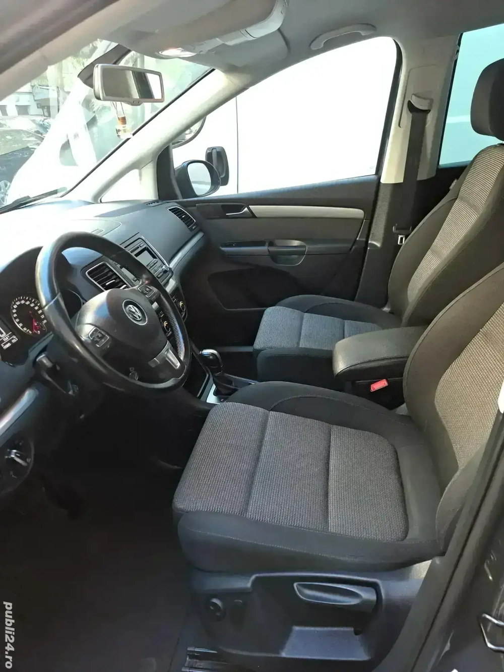 Vand vw Sharan  20tdi 2011 Dsg Inm recent pe Ro IMPECABILĂ 