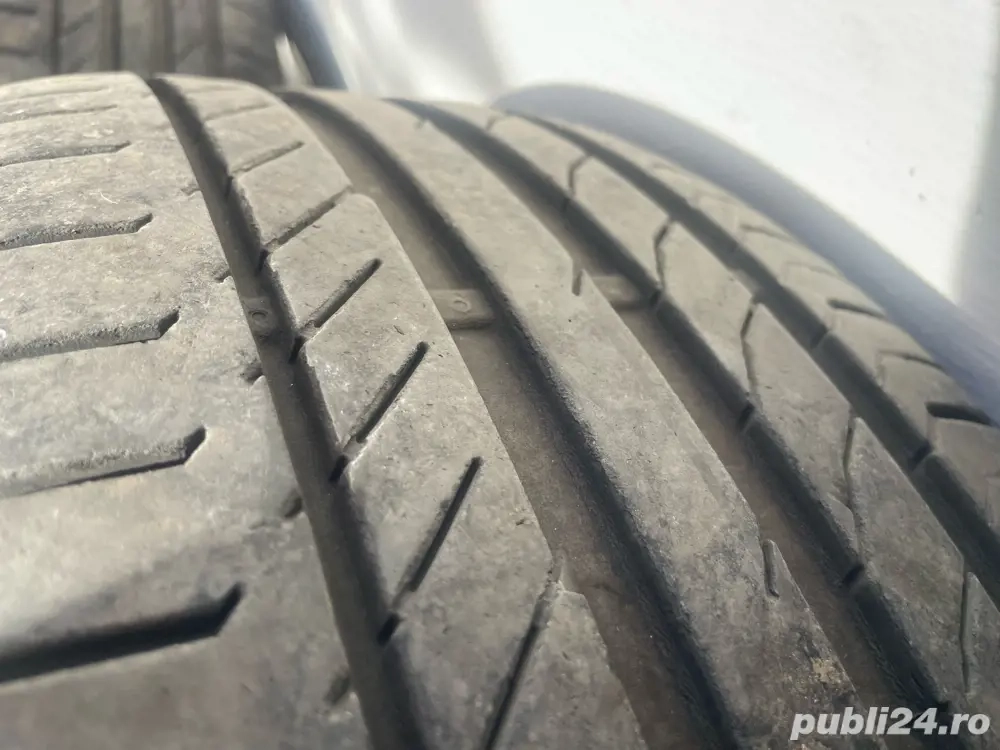 Cauciucuri vară 225/50 R17 – uzură bună, de pe Mercedes C-Class