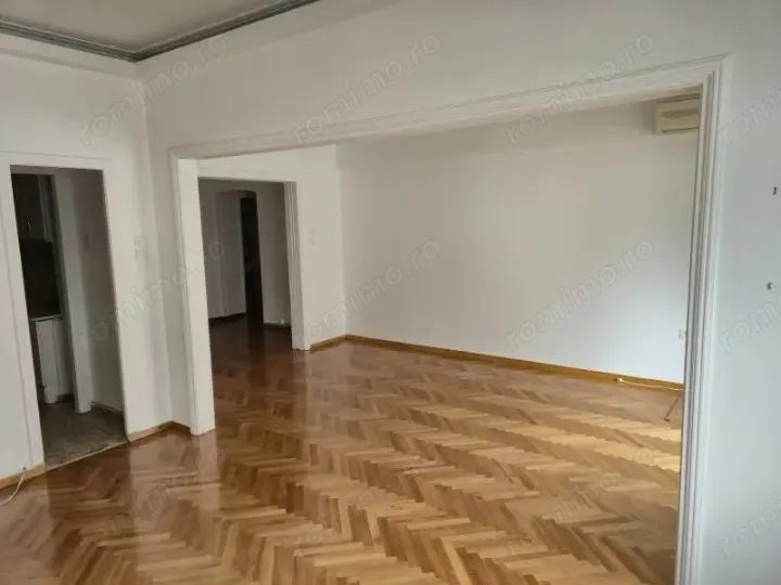 Birou de inchiriat in zona Calea Mosilor