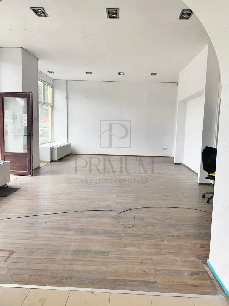 Iosefin- Spatiu Comercial- Vitrina mare-170 utili+subsol-trifazic Iosefin- Spatiu Comercial- Vitrina mare-170 utili+subsol-trifazic