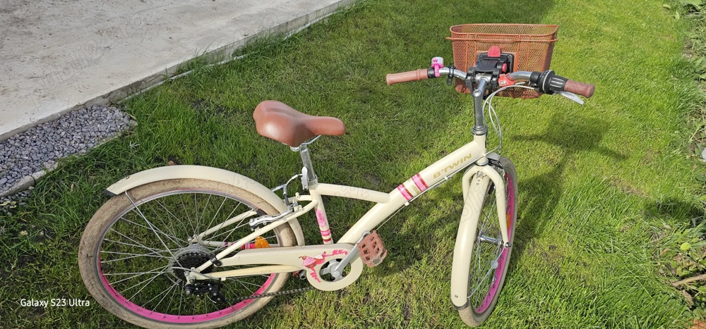Vand 2 biciclete B Twin 21" 