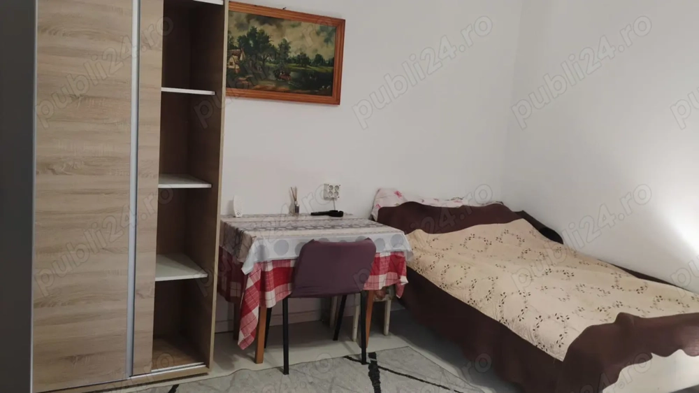 Închiriez garsoieră