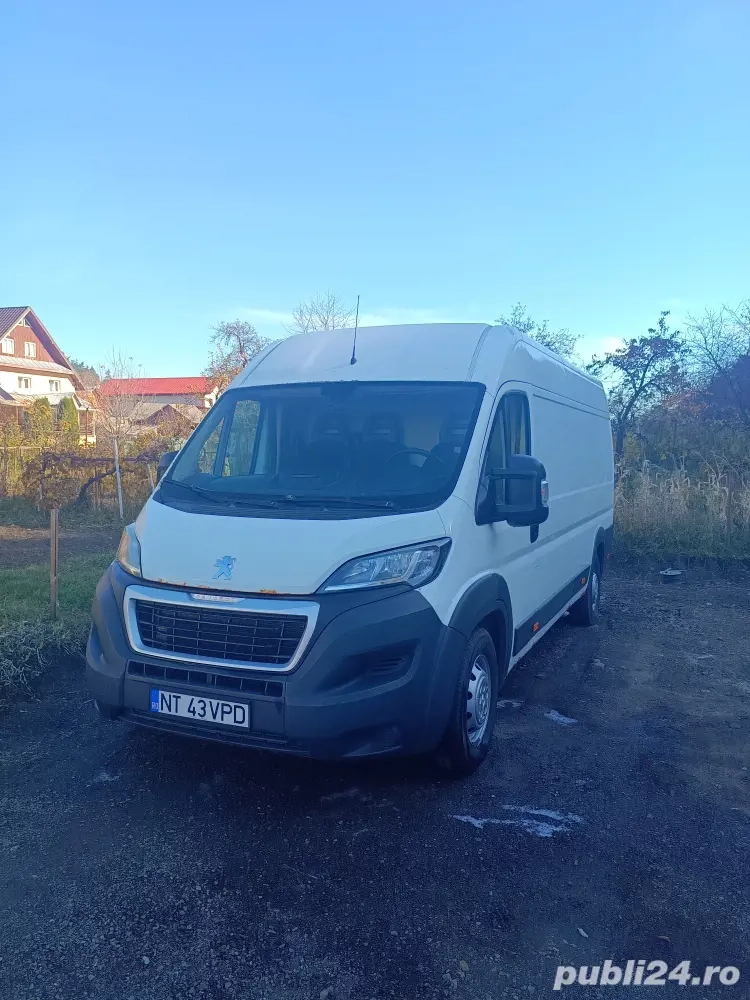 Vând Peugeot Boxer 