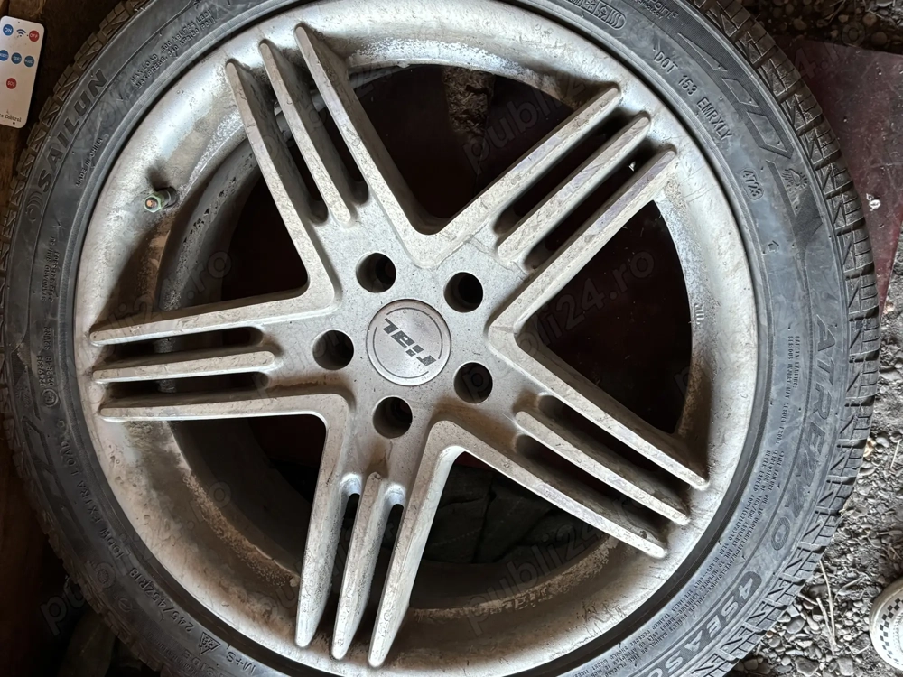 Vând jante cu tot cu anvelope iarnă vară 