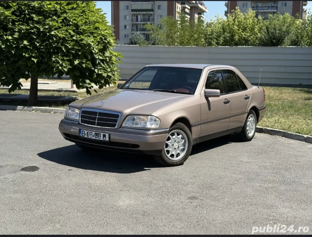 Mercedes-Benz Clasa C, modelul W202