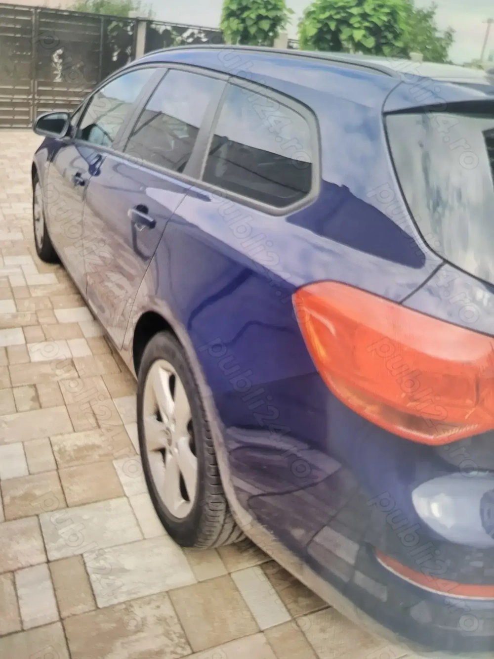 Vând Auto Opel Astra J,2011  , Diesel  Automată .