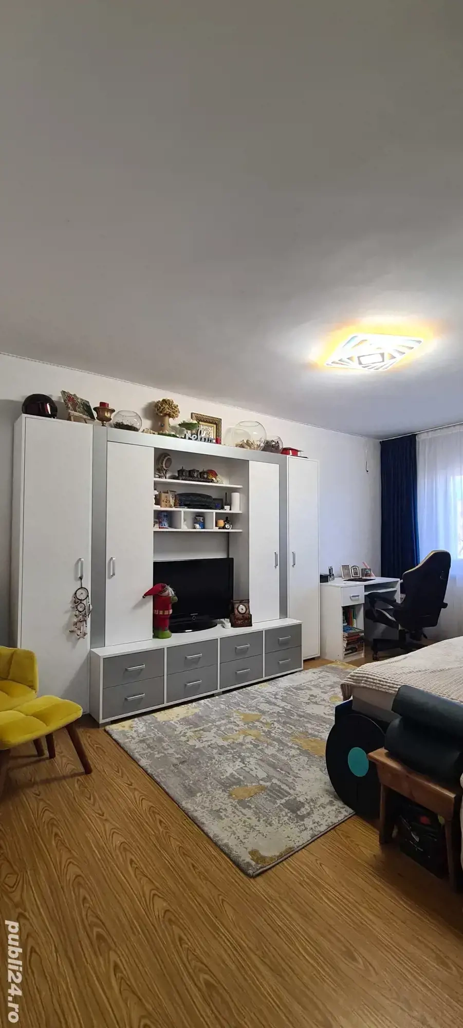 Ap. 2 cam. decomandat, Sid - Vest