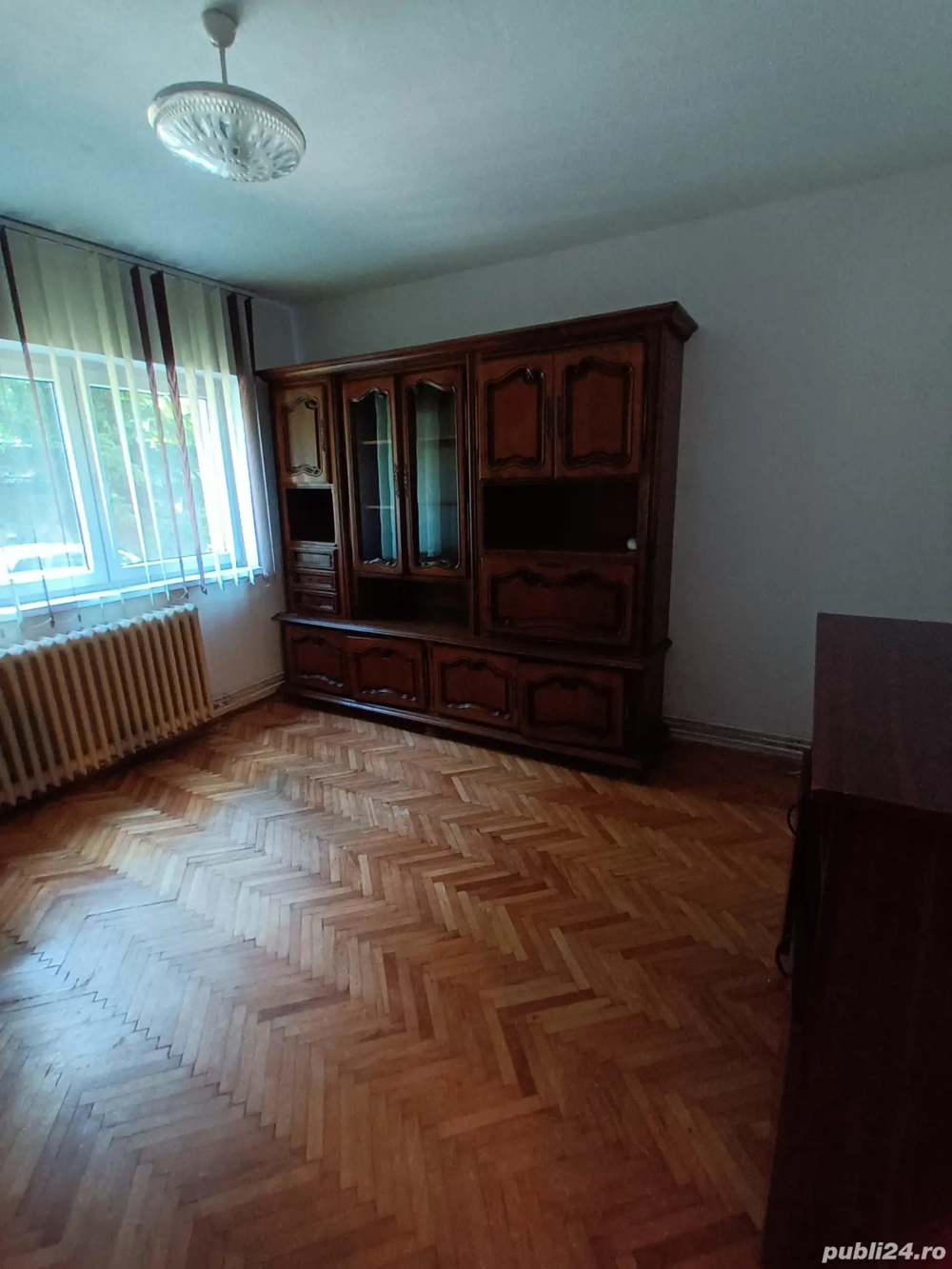 Vand garsoniera apartament cu o cameră 1