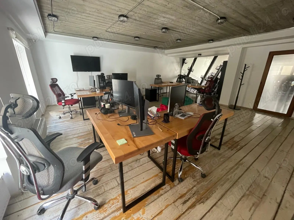 Proprietar, clădire în zonă istorică cu birouri, închiriez birou, Zona Unirii Timișoara