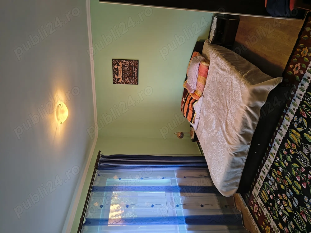 Vând Casa duplex