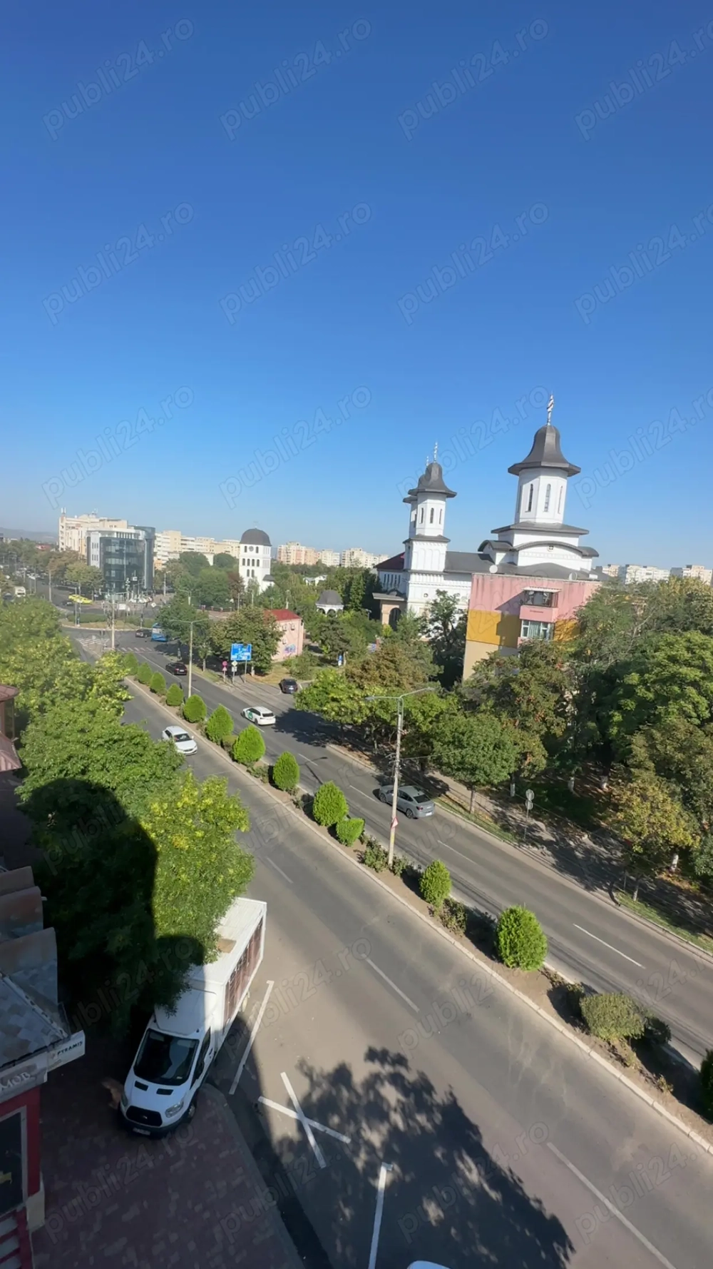 Inchiriez apartament 3 camere