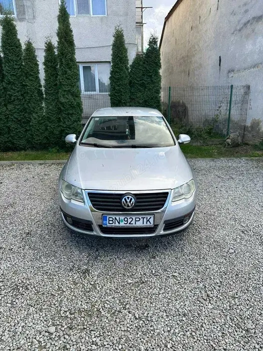 Vând VW Passat B6 2009 2.0 TDI Bluemotion 110 HP cu km reali și carte service la zi