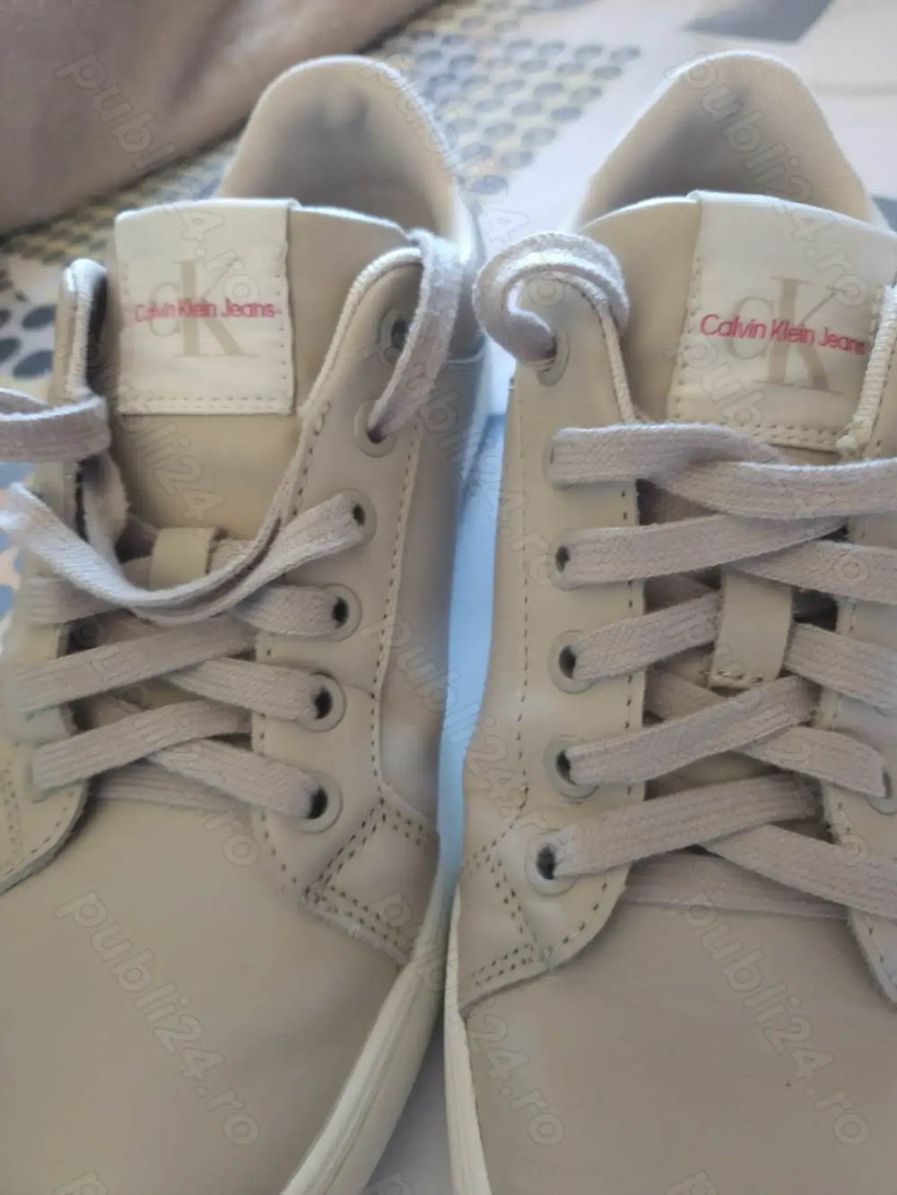 adidasi Calvin Klein ,piele,marime 38