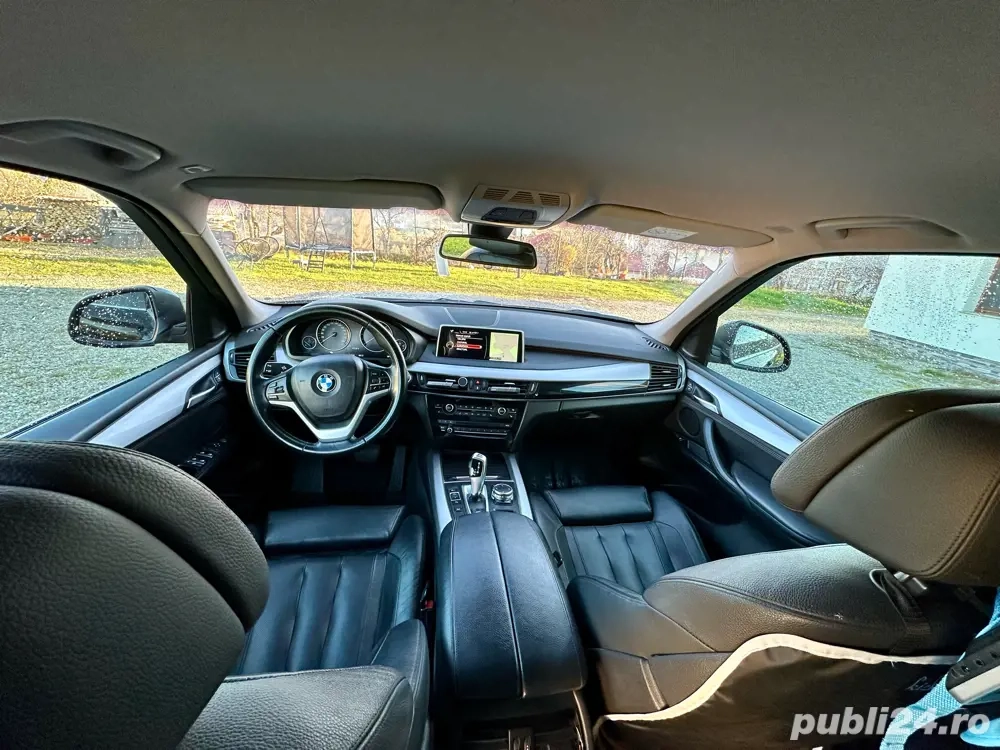Vand BMW X5 din anul 2015