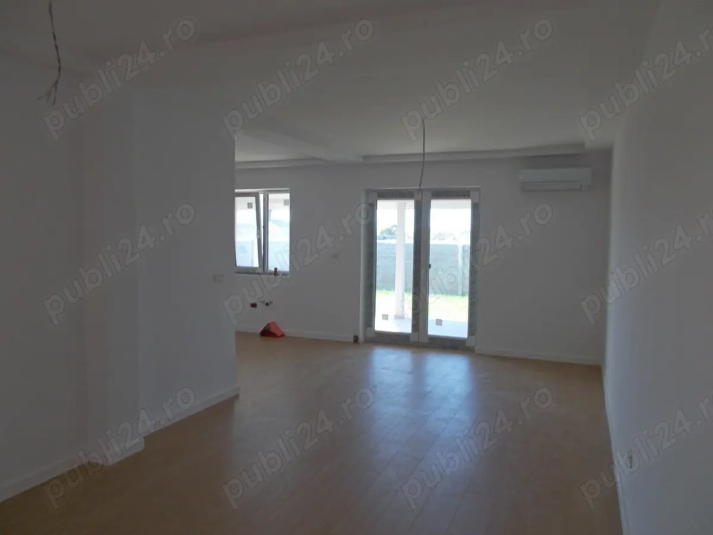 Duplex, Sag, parter, 3 camere, 100mp, teren 300mp