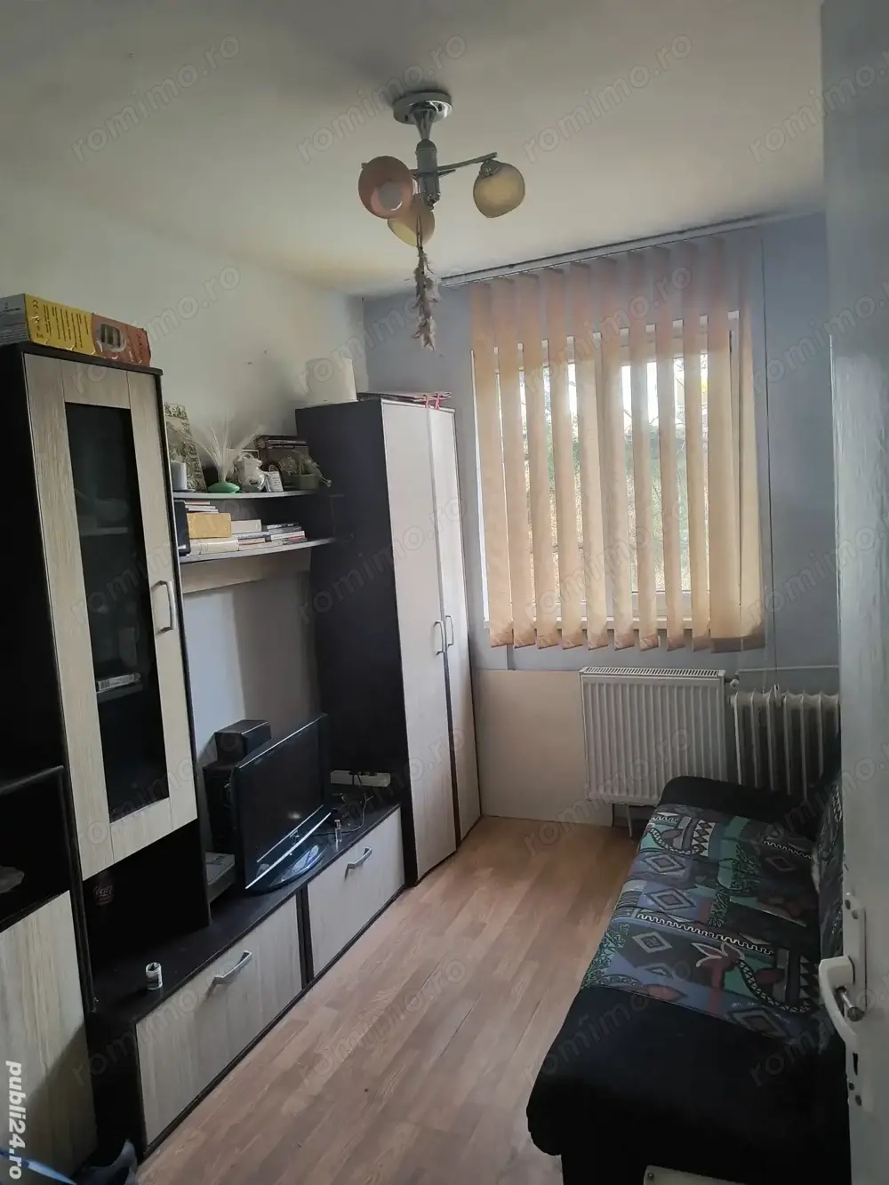 3 cam etaj 3 zona Sagului Piata Doina